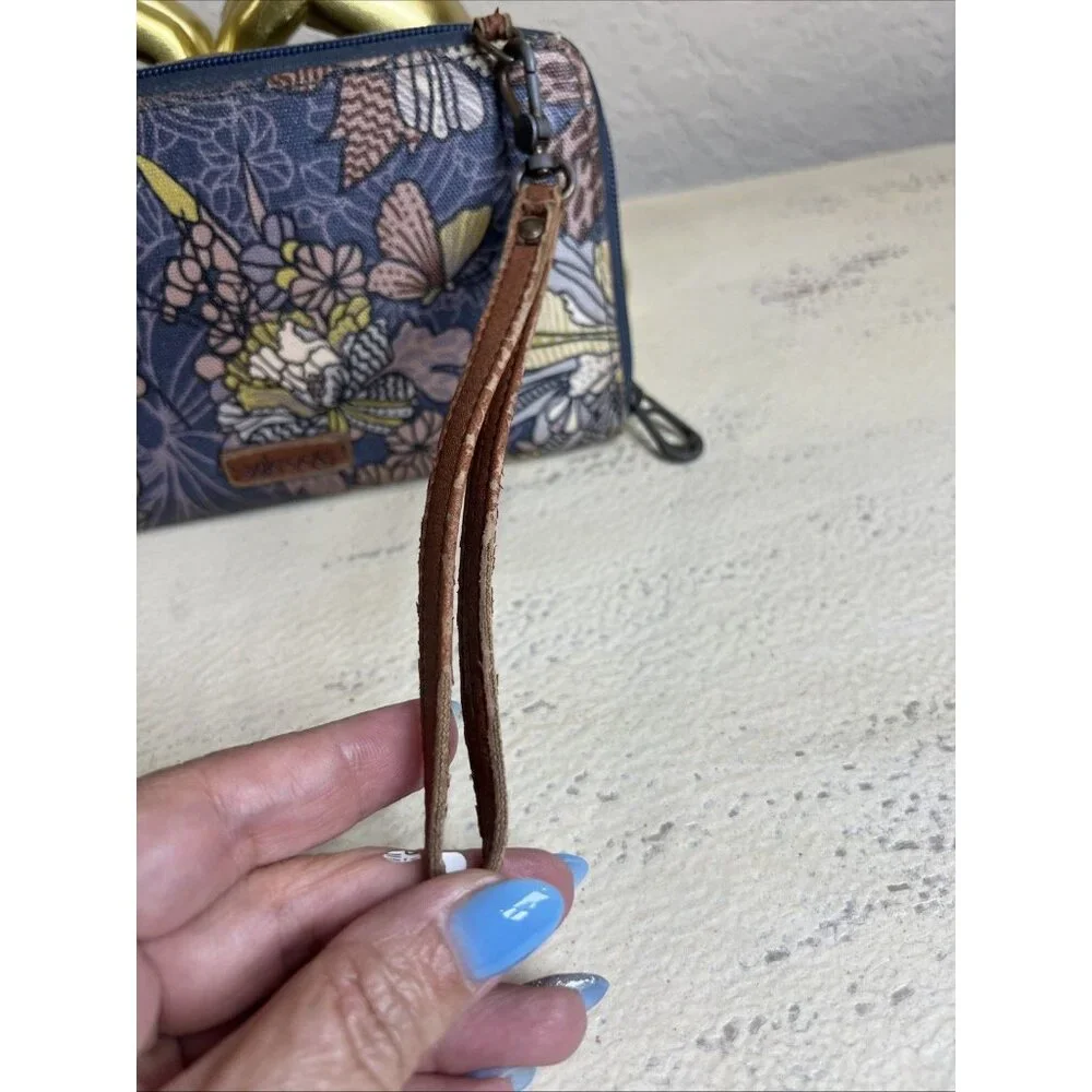 Sakroots Large Smartphone Wristlet Shadow Flower Power Wallet